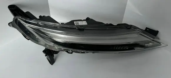Nissan Juke II F16 Headlight/headlamp 90170975 P13AFJK16R