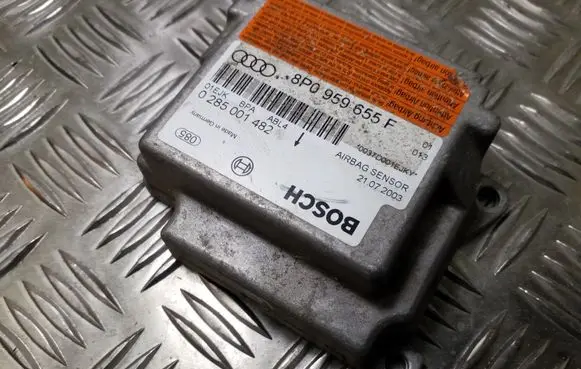 Audi A3 S3 A3 Sportback 8P Airbag control unit/module 8P0959655F