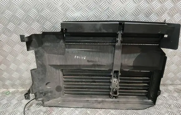 Ford Focus Intercooler air guide/duct channel BM518475CE 009760T2