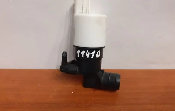 Jaguar XF X260 Windscreen/windshield washer pump BK2117K621BA AV6117K624AA