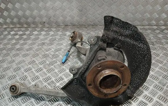 BMW 5 E60 E61 Front wheel hub spindle knuckle