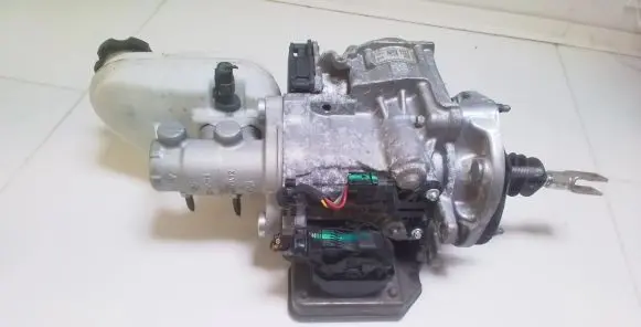 Tesla Model X Master brake cylinder 0204821412 104552300C