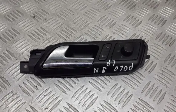 Volkswagen Polo IV 9N3 Front door interior handle 6Q1837247G