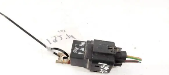 Ford Mondeo Mk III Glow plug pre-heat relay 94VG14N089F1B