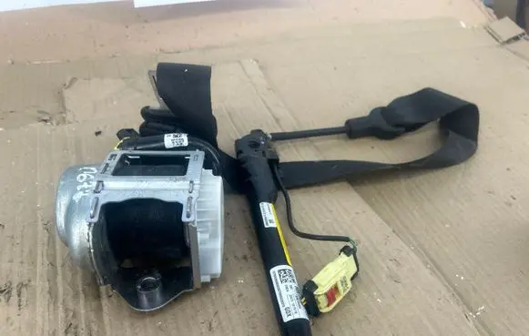 Jeep Renegade Front seatbelt 07356290480