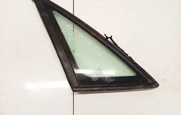 Audi A4 S4 B5 8D Rear side window as2