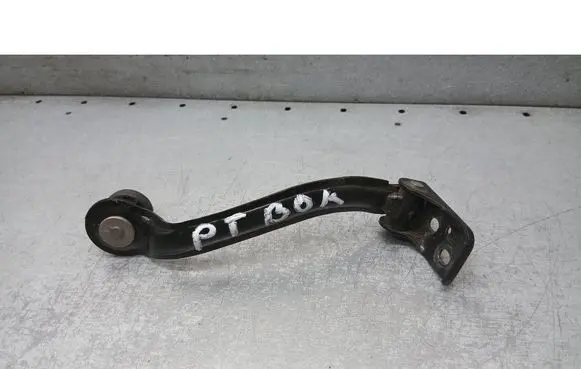 Citroen Berlingo Fender mounting bracket 