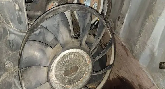 Audi A6 S6 C5 4B Viscous fan clutch 