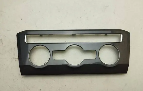 Volkswagen Tiguan Allspace Climate control/heater control trim 5NN820073A
