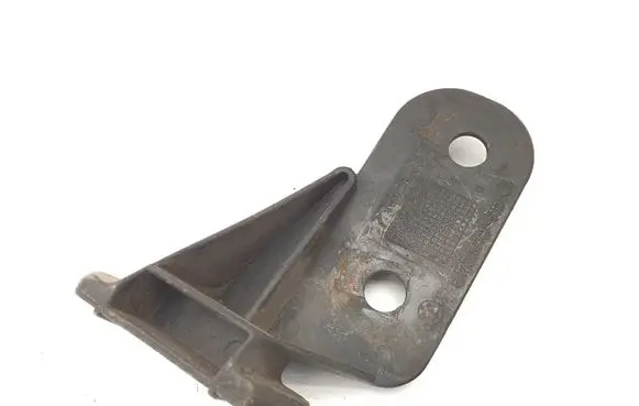 BMW 3 E46 Front bumper mounting bracket 8122577 51118122577