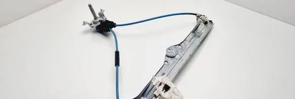Rear door manual window regulator