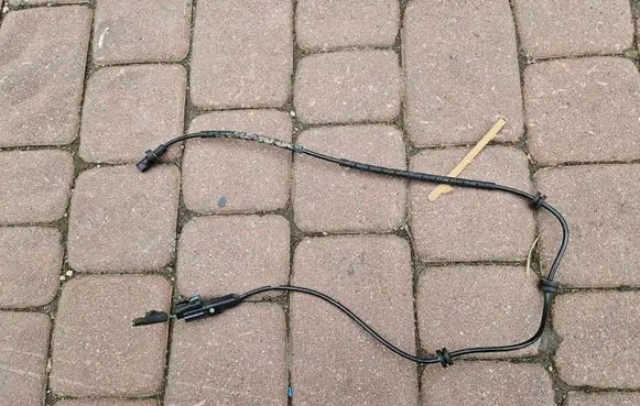 Renault Captur II ABS rear brake sensor 479501475R