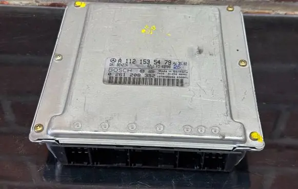 Mercedes-Benz CLK A209 C209 Engine control unit/module A1121535479 0261208352
