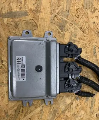 Nissan Leaf I (ZE0) Engine control unit/module mev01103a1 A11y07