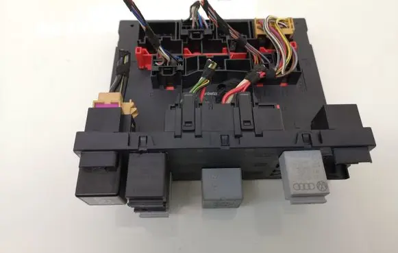 Volkswagen Touran I Comfort/convenience module 3C0937049AG 1K0951253 141951253B