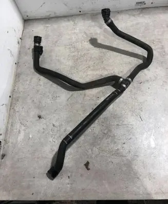 Mercedes-Benz Sprinter W907 W910 Engine coolant pipe/hose A9105011400