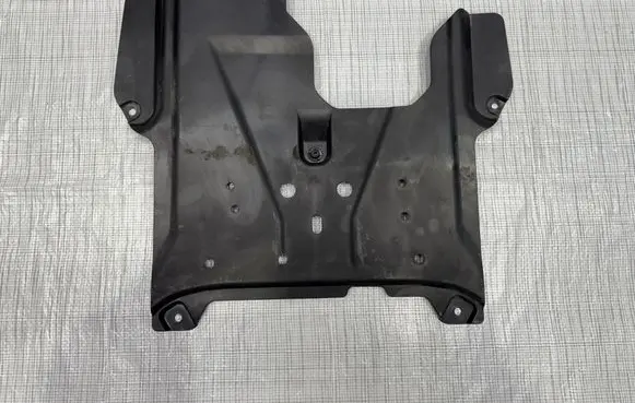 KIA Sportage Engine splash shield/under tray 62407R2000