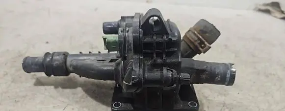 Peugeot Partner Thermostat/thermostat housing 071051 9684588980