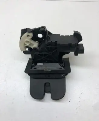 Audi A6 S6 C6 4F Tailgate/trunk/boot lock/catch/latch 8P4827505B 4F9827520B