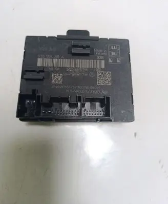 Audi A3 S3 8V Door control unit/module 5Q0959395A 5Q0959395