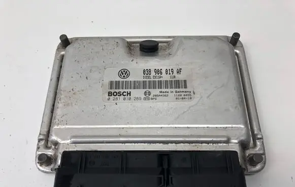 Skoda Fabia Mk1 (6Y) Engine control unit/module 038906019AF 0281010289 28SA4562