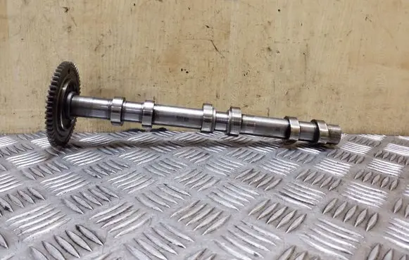 Mercedes-Benz ML W164 Camshaft MBTR64225 A64208