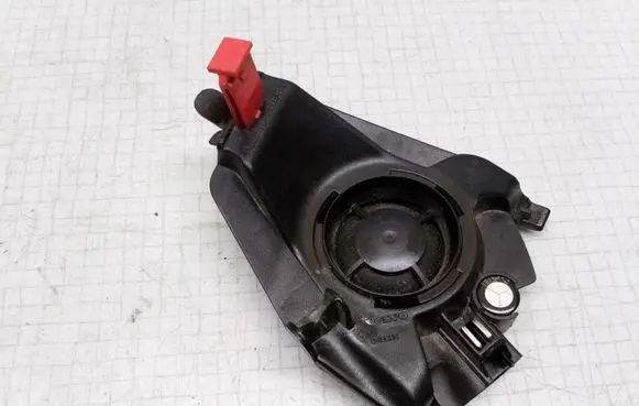 Volvo V70 Front door high frequency speaker 8633993