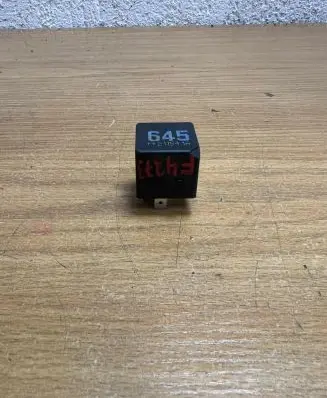 Volkswagen PASSAT B8 Other relay 4H0951253A F4273