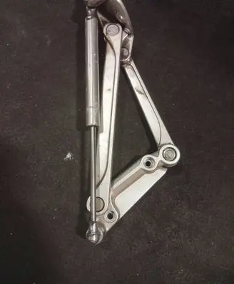 Volkswagen Phaeton Tailgate/trunk/boot hinge 3D5827301M