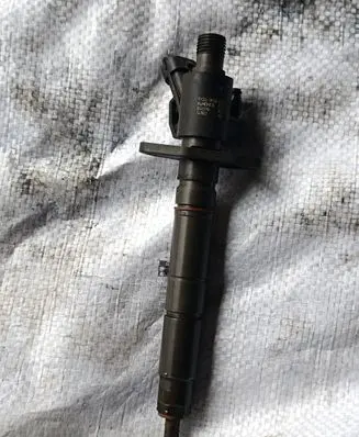 Land Rover Range Rover Sport L494 Fuel injector 9X2Q9K546DC