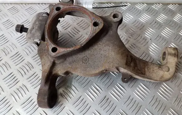 Jeep Cherokee III KJ Front wheel hub spindle knuckle