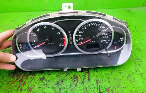 Mazda 6 Speedometer (instrument cluster) GR1JA