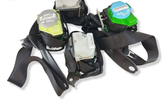 Mercedes-Benz C W203 Set of seat belts 305377799228AD 049039 0715b1d1f4