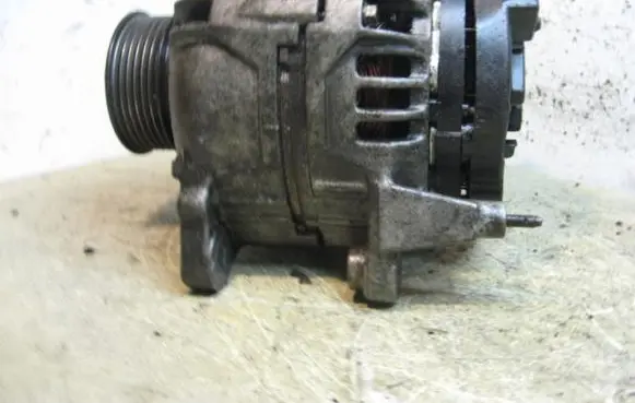 Audi A3 S3 8L Generator/alternator 70ABOSCH037903025L