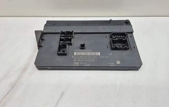Mercedes-Benz Sprinter W906 Comfort/convenience module A9065450601 A9065453001 A9064420600