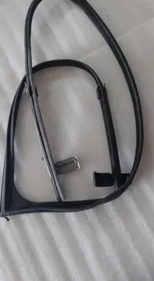 Nissan Leaf I (ZE0) Front door rubber seal