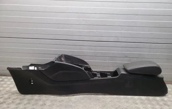 Audi A3 S3 8V Center console 8V1863241 8V0863300A 8V1863243