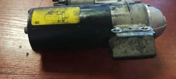 BMW 5 GT F07 Starter motor 7801203