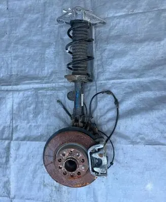 Fiat 500X Rear wheel hub spindle/knuckle RENEGADE 500X ZWROTNICA AMORTYZATOR TYNY PRAWY