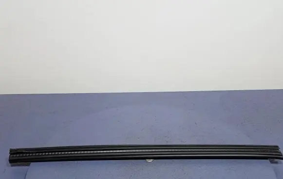 Audi Q4 Sportback e-tron Front door rubber seal 