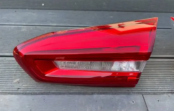 Ford Focus Tailgate rear/tail lights JX7B13A603DA