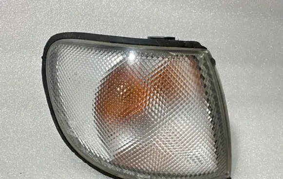 Nissan Sunny Front indicator light 013452 6R010250