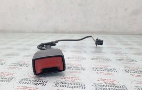 Audi A6 S6 C6 4F Front seatbelt buckle 8E0857755D