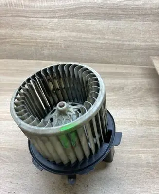 Peugeot 307 Heater fan/blower 593220400