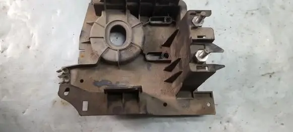 Battery box tray
