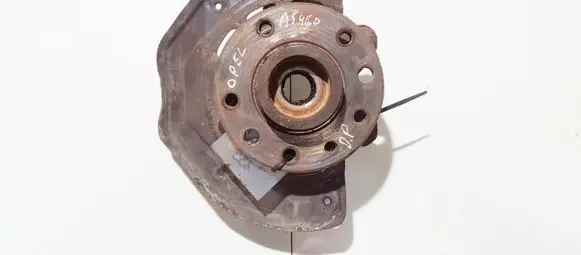 Opel Vectra B Front wheel hub