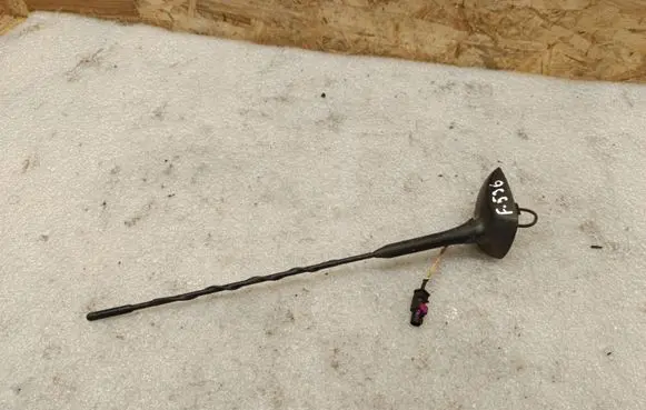 Opel Astra J Radio antenna 13322156 2511140640