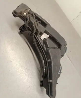 Audi A4 S4 B9 Windshield washer fluid reservoir/tank 8W0955451 BW0250