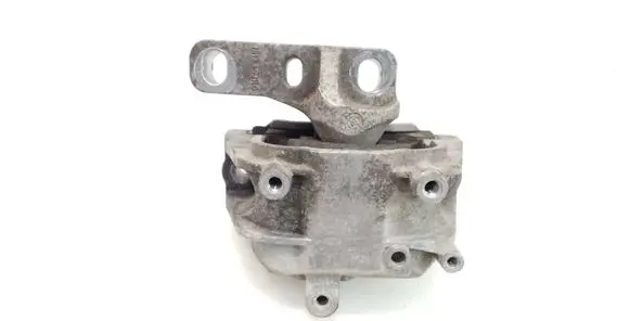 Engine mount bracket