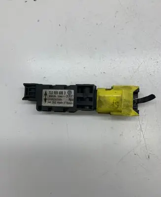 Volkswagen Phaeton Airbag deployment crash/impact sensor 7L0909606D 30653510 023273J2VVBV